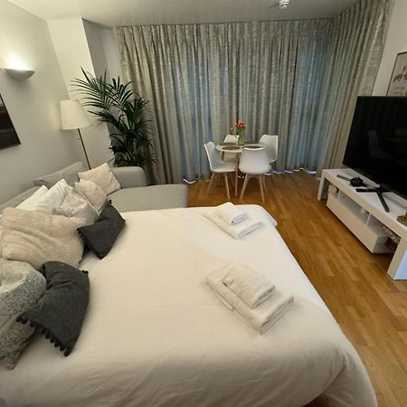 Luxury Apartment In Canary Wharf London Exterior photo
