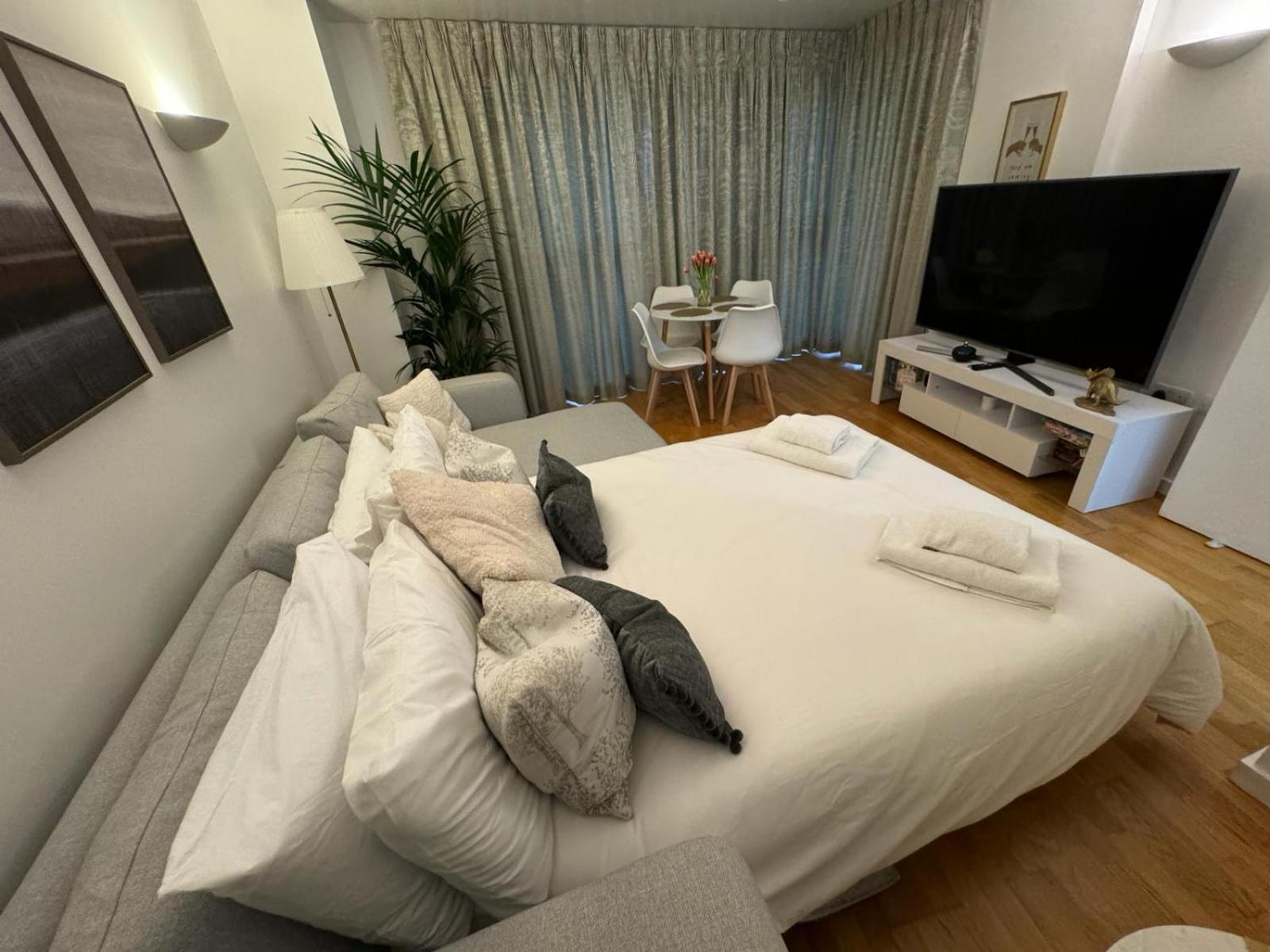 Luxury Apartment In Canary Wharf London Exterior photo